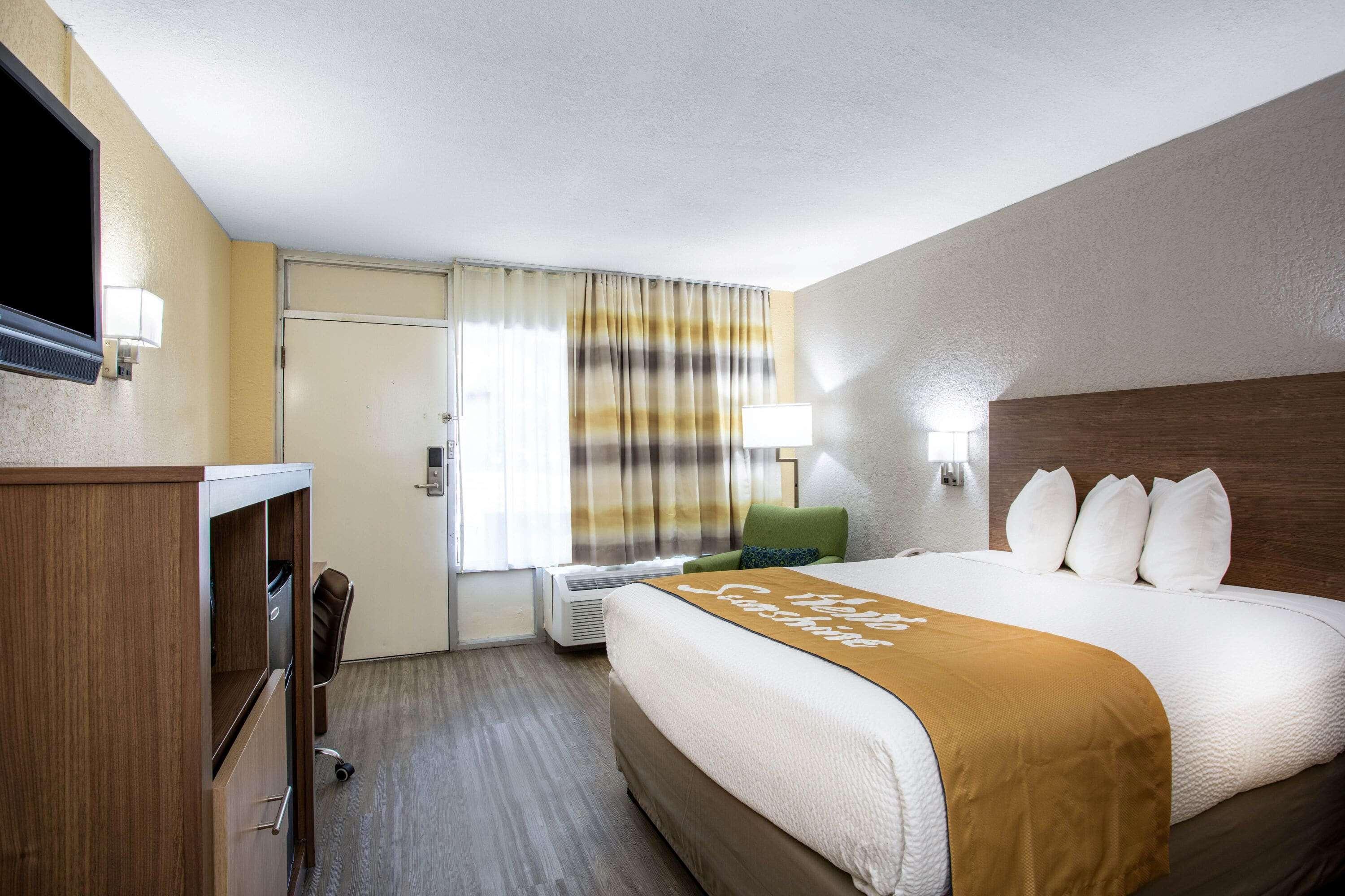Days Inn By Wyndham Apopka/Orlando Exterior photo
